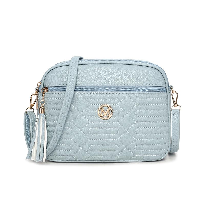 Niche Design Textured Bag Women's New Daily Simplicity with Autumn Casual Shoulder Pleated Oblique Span Bag