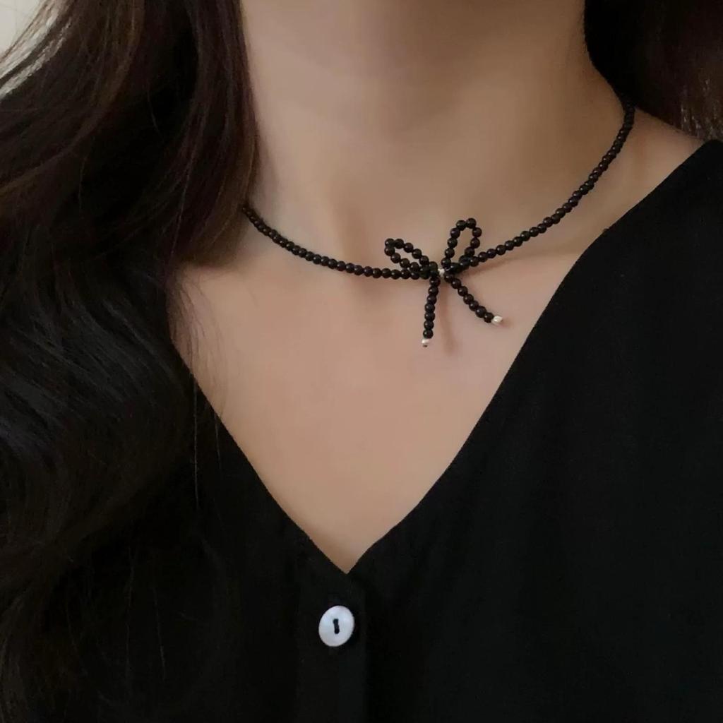 Koreanische Halskette mit schwarzer Perle - Elegantes Damen-Choker