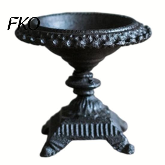 Outdoor Tealight Candle Holder Heavy Duty Cast Iron Holder, Retro Candlestick Holders, Handcrafted Pillar Metal Stand for Dinner Home Garden Tabletop