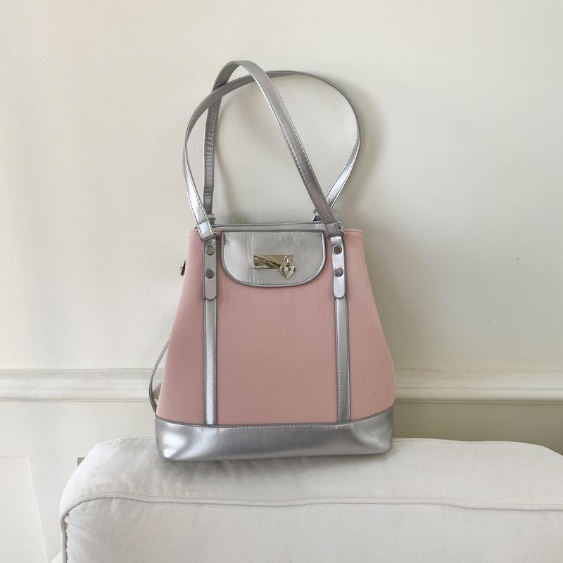 Large-capacity Commuter Backpack Women's New Spring and Summer Fashion Shoulder Bag College Student Underarm Tote Bag