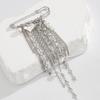 Exaggerated Personality Heart Multiple Chain Tassel Brooches for Women Fashion Imitation  Pearl Brooch Suit Pants Bag Decoration
