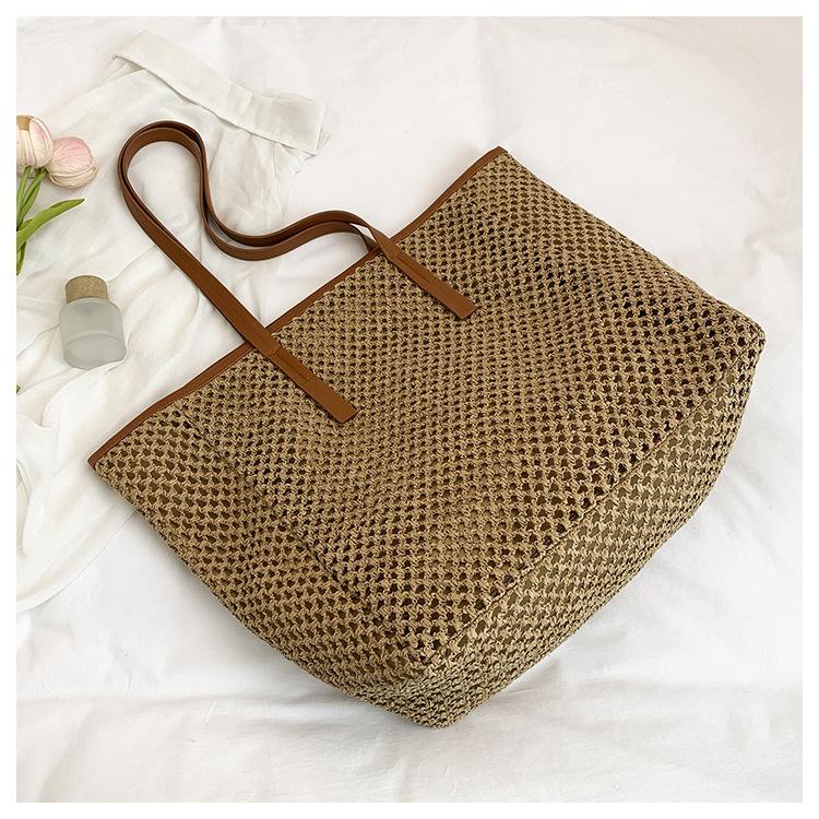 

Beach vacation travel large-capacity bag women s 2025 summer new shoulder bag straw commuter woven tote bag хаки