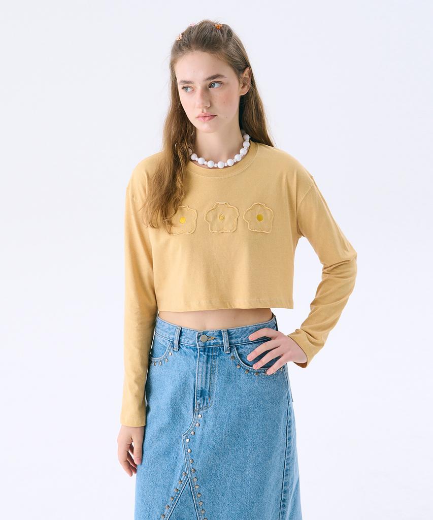 JUNEJUNE SPACE Flower Applique Crop T_Mustard