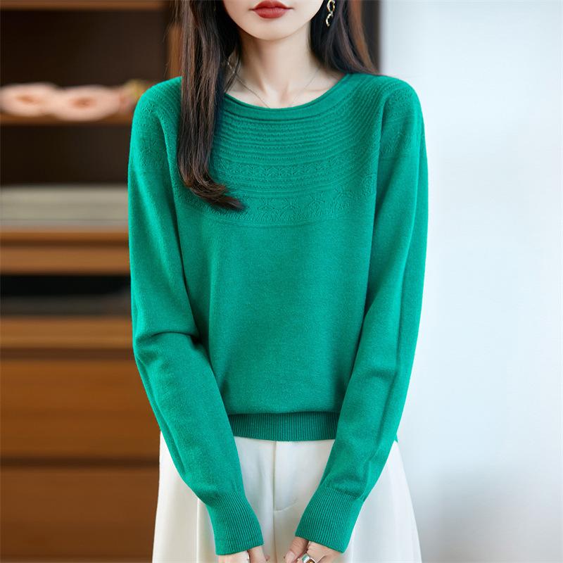 The New Autumn and Winter Style of Rolled-up Round-neck Loose-fitting Pullover Knitted Sweater with Long Sleeves Can Be Worn As A Base Layer