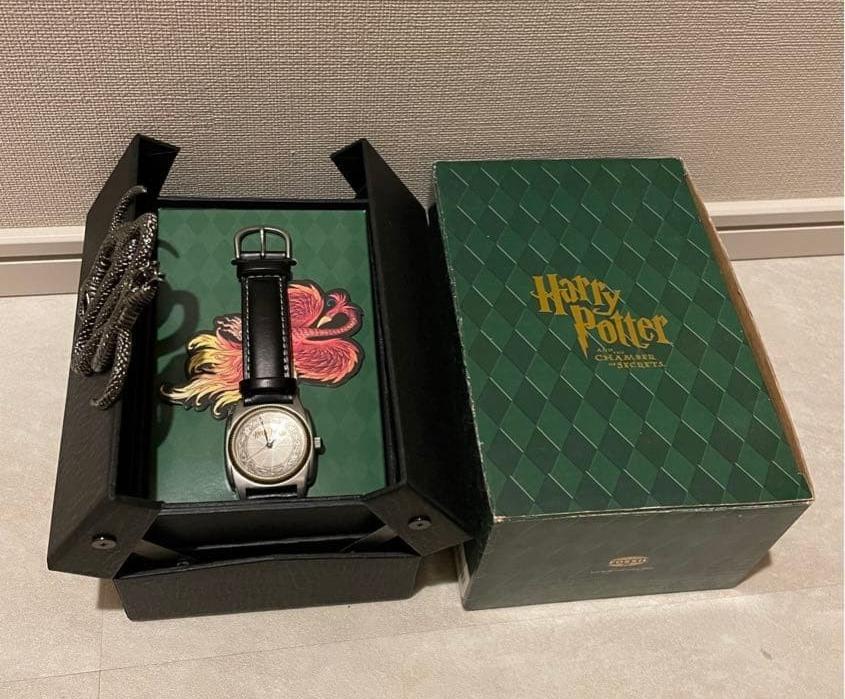 

Fossil Harry Potter Slytherin model Watch Limited 2000 case UNUSED