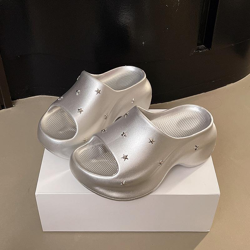 Thick-soled heightening one-word slippers for women to wear in summer, new lightweight hole shoes, small beach cool slippers