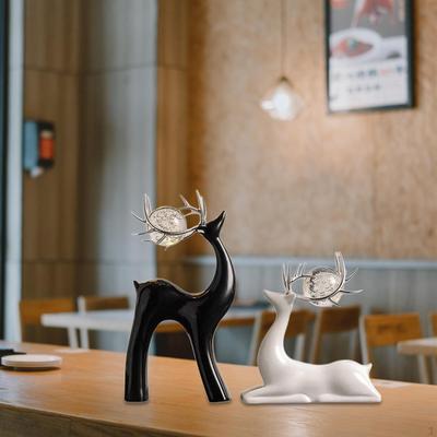 2x Statuette di Cervo Decorazione Lussuosa per le Feste Moderna per Arredo Casa Statuetta Renna Armadio Ufficio