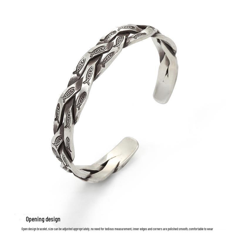 Women's Retro Fish Twist Bracelet – Individualistic and Fashionable Hand Jewelry