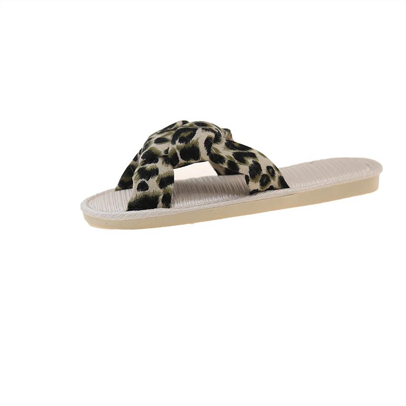 Fashion Summer New Round Toe Open Toe Leopard Print Soft Sole Non-slip Wear-resistant Flats Women's Fashion Sandals