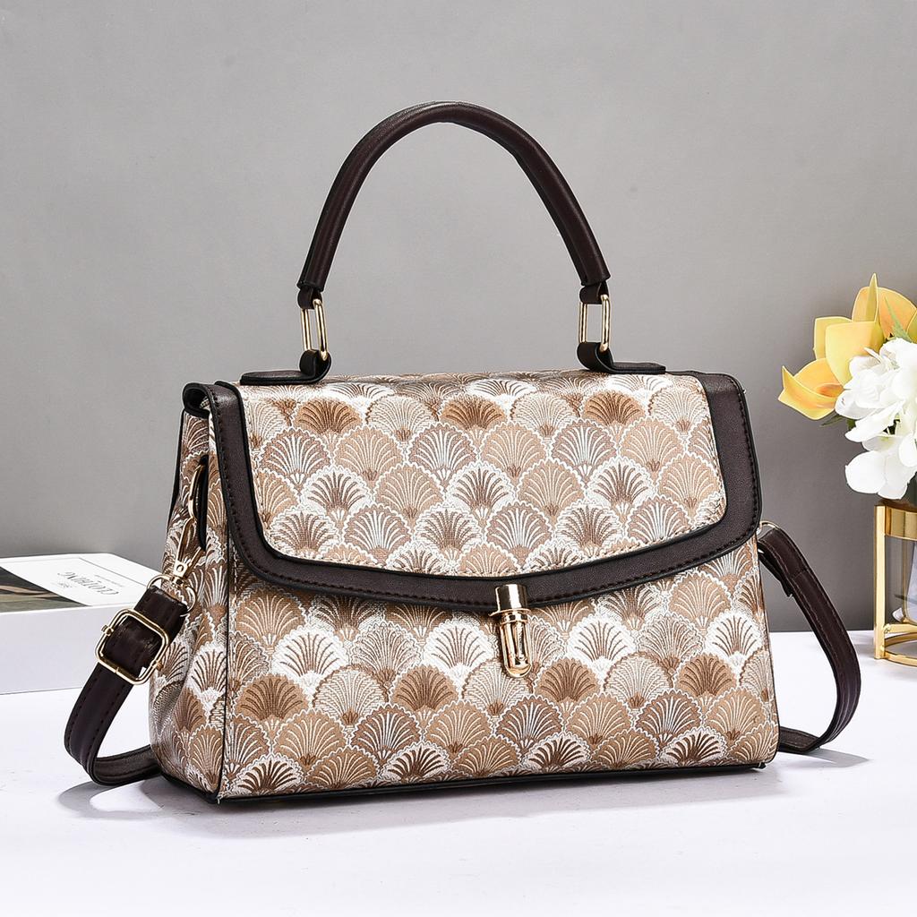 New High Appearance Level Fashion Printed Handbag Splicing Senior Sense Shoulder Bag with Large Capacity Crossbody Bag