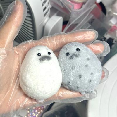 Lustiger Kawaii Mochi Taba Squishy NEUER Dickerchen Robbe Handgemachtes Silikon Plüschtier Weiße Robbe Niedliches Mädchen Geburtstag Kindergeschenk Fidget Flauschiges Spielzeug