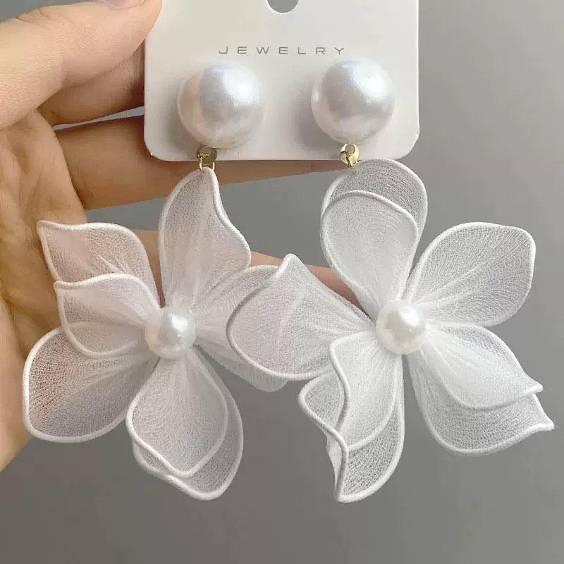 1 Pair Trendy Elegant Ear Accessories Jewelry Temperament Exaggerated Imitation Pearl Large Flower Pendant Earrings For Women