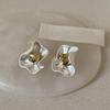 Elegant Flower Studs Earrings Fashion Ear Pin Metal Ear Studs Statement Earrings Creative Ear Jewelry for Woman Girl