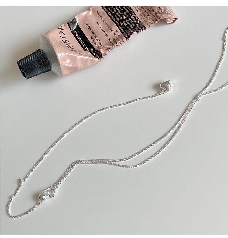 Elegant Italian Corrugated Pull-Out Necklace for Women - Trendy, Simple Clavicle Chain, Creative Sweater Accessory.