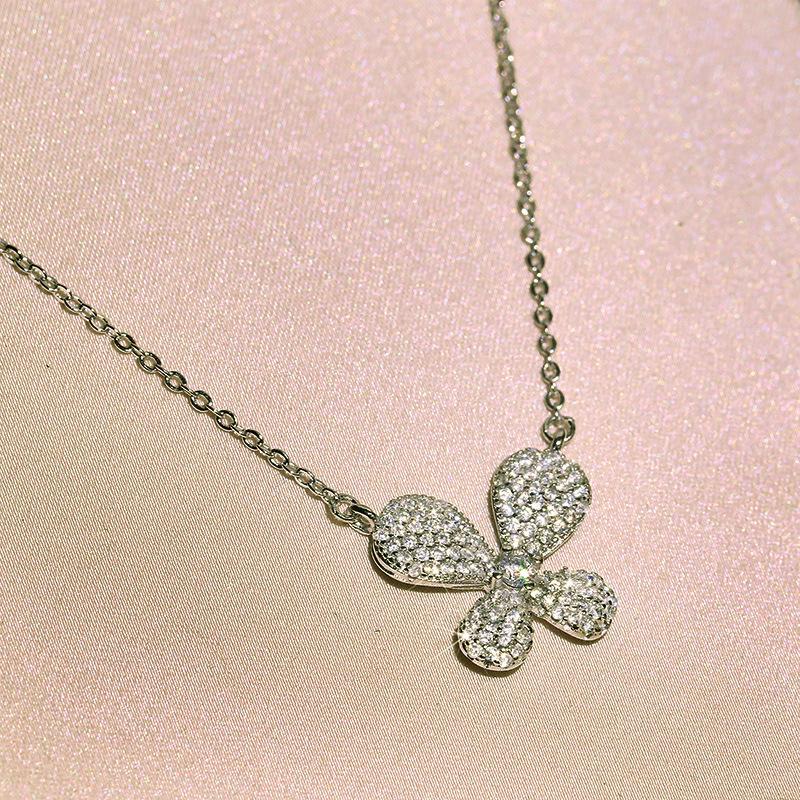 Fully Diamond Butterfly Necklace Clamps Necklace European and American Temperament Exquisite Versatile and Simple