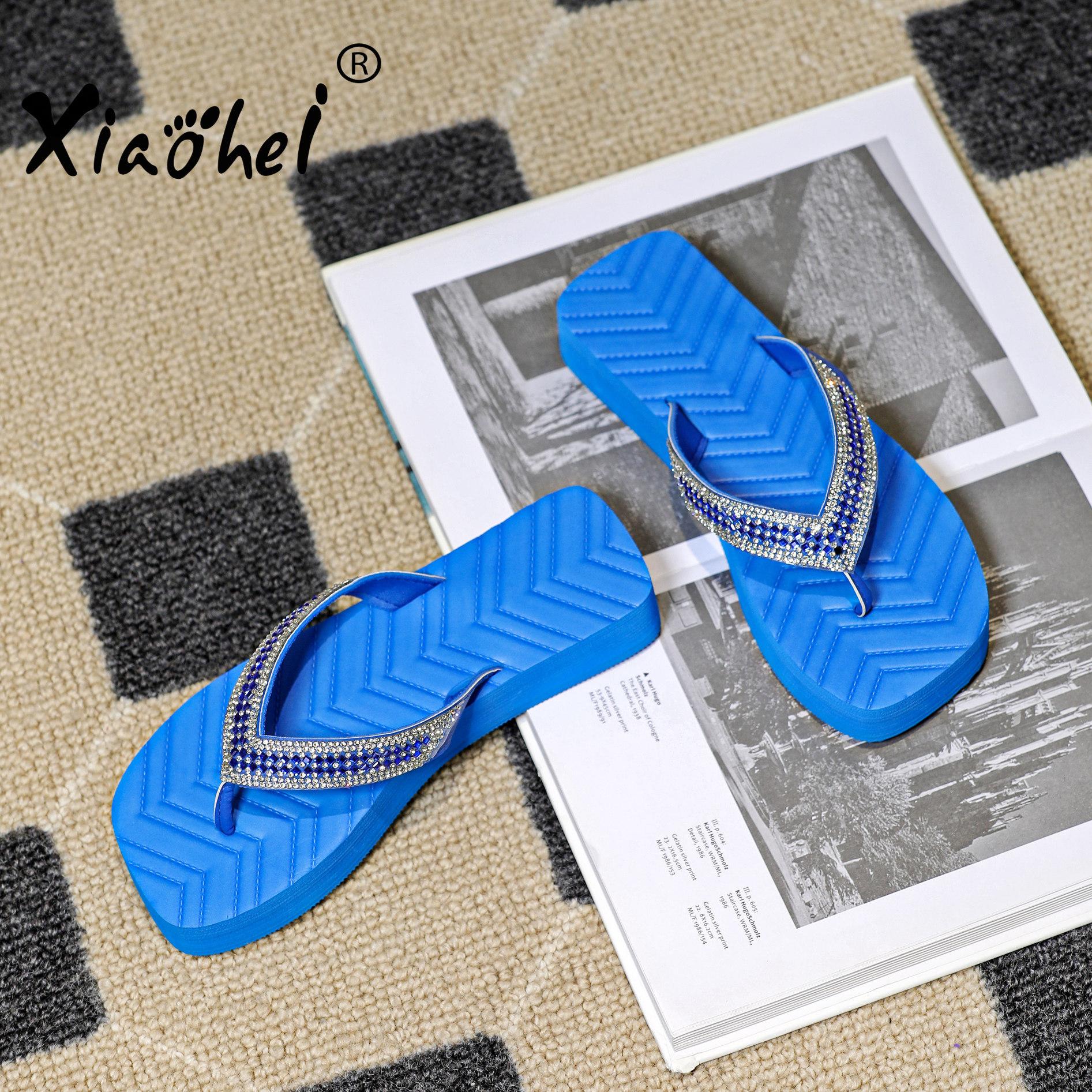 

women s summer feet are breathable and cool, and girls wear flat-bottomed comfortable and fashionable thick-bottomed rhinestone casual flip-flops. 41 синий