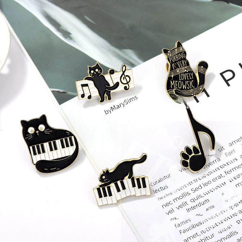 Adorable Cat Shaped Brooch Displaying Creative Cartoon Piano Notes With Unique Charm