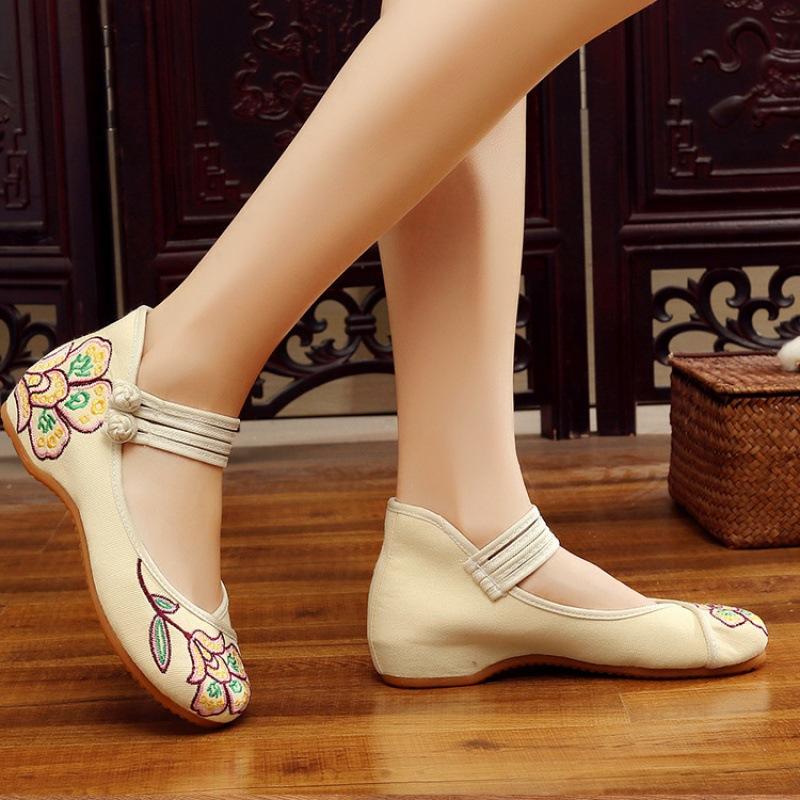 [Five Fingers] Chinese Style Retro Embroidered Hanfu Shoes Embroidered Cloth Shoes Women's Single Shoes Student Shoes Square Dance Shoes