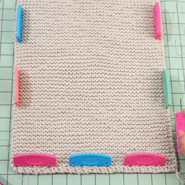 4 Stück Gitter-Strick-Blockierbrett 12,6x12,6 Zoll Strick-Blockier-Schaumstoffpolster für Häkelprojekte, Granny Square Herstellung