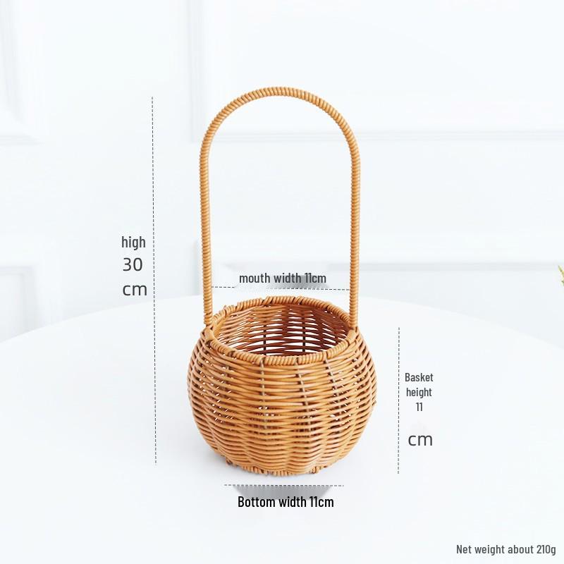 Handheld Woven Rattan Basket: Ideal for Flowers, Fruit, Gifts, Storage, and Souvenirs - Perfect for Flower Shops and Children's Day Celebrations.