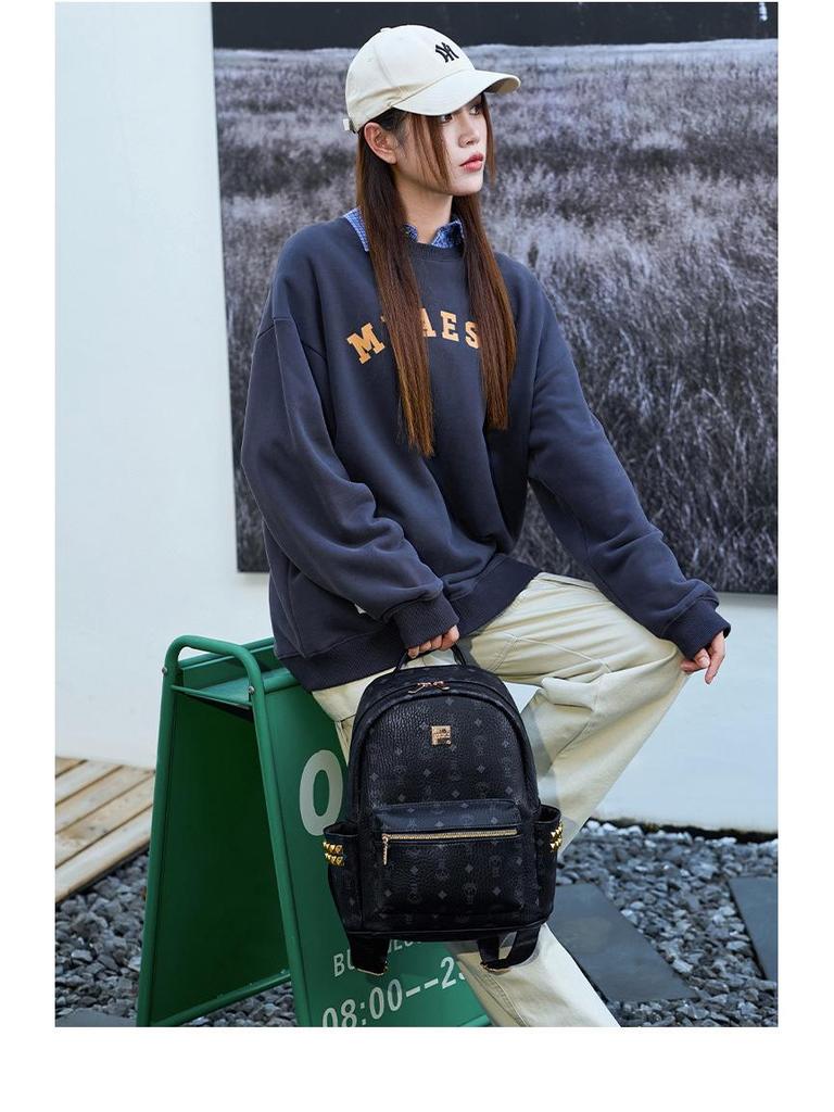 Versatile Large-Capacity Women's Backpack - High-End Travel & Commuting Luxury Bag