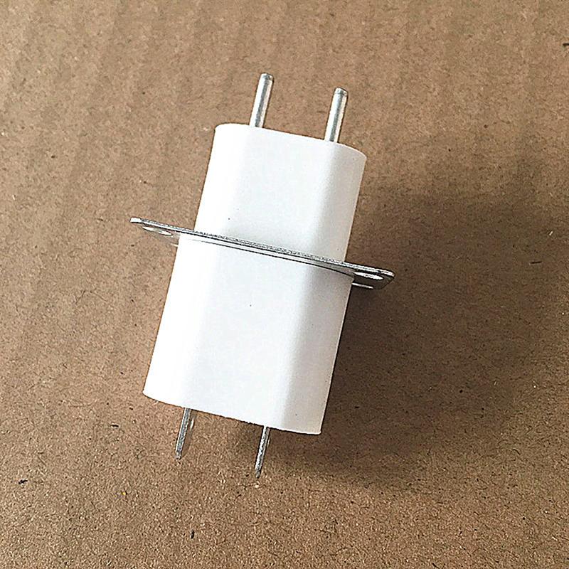 Hjem Elektronisk Mikrobølgeovn Magnetron Filament 4 Pins Sokkel Adapter Hvit