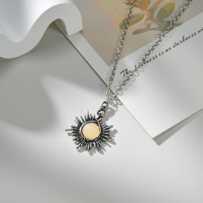 Moonstone Pendant Necklace Artificial Gems Alloy Rattan Vintage Women Necklaces for Lady Girls Waterdrop Stone Necklace Jewelry