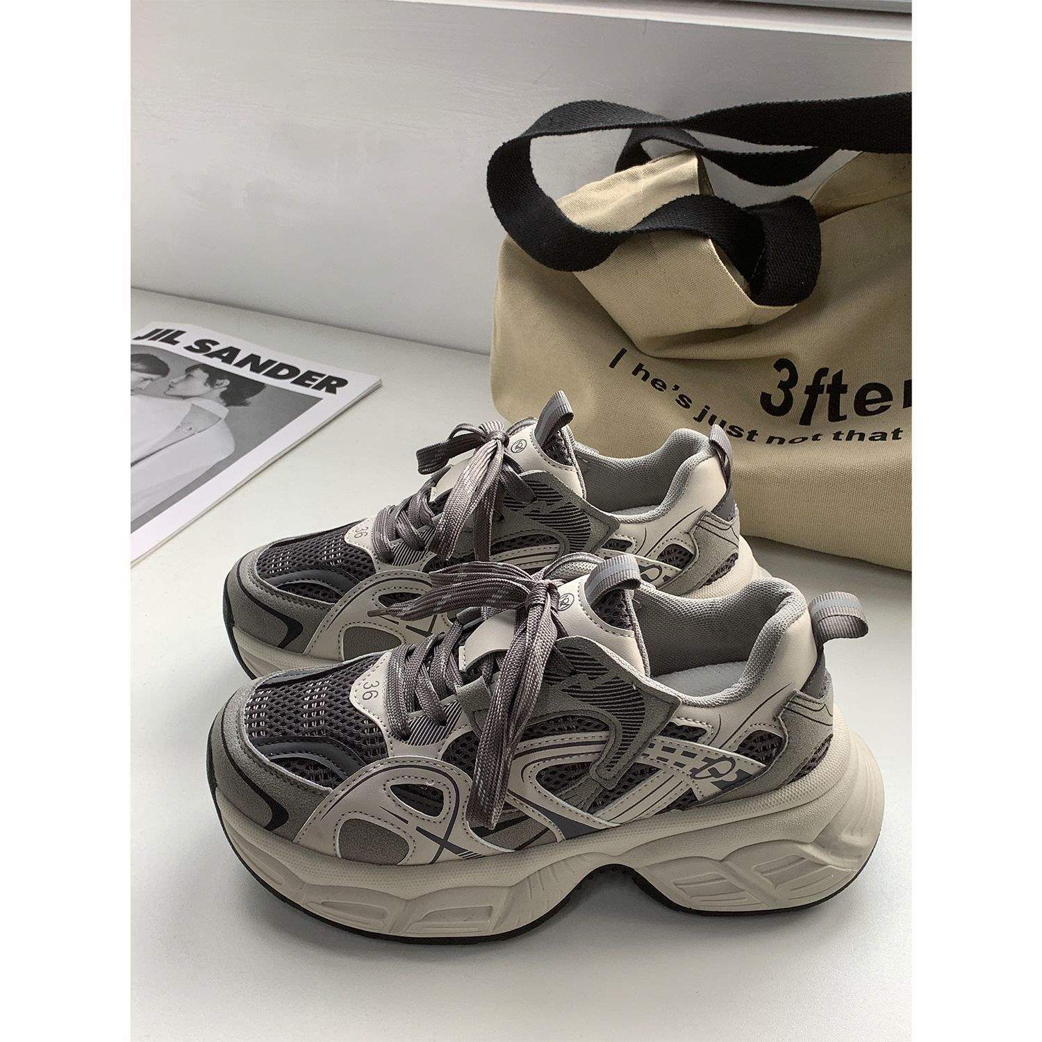 

Cement gray low-top trend velvet leisure college thick-soled heightening fashion youth lace-up Hong Kong style warm dad shoes 40