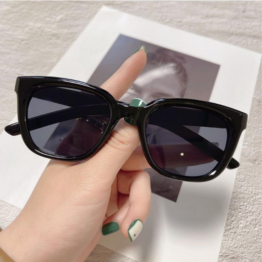 Fashion Unisex Sunglasses Simple Black Square Frame Sun Glasses for Women Girls Simple Grey Yellow Pink Lens UV400 Protector Aes