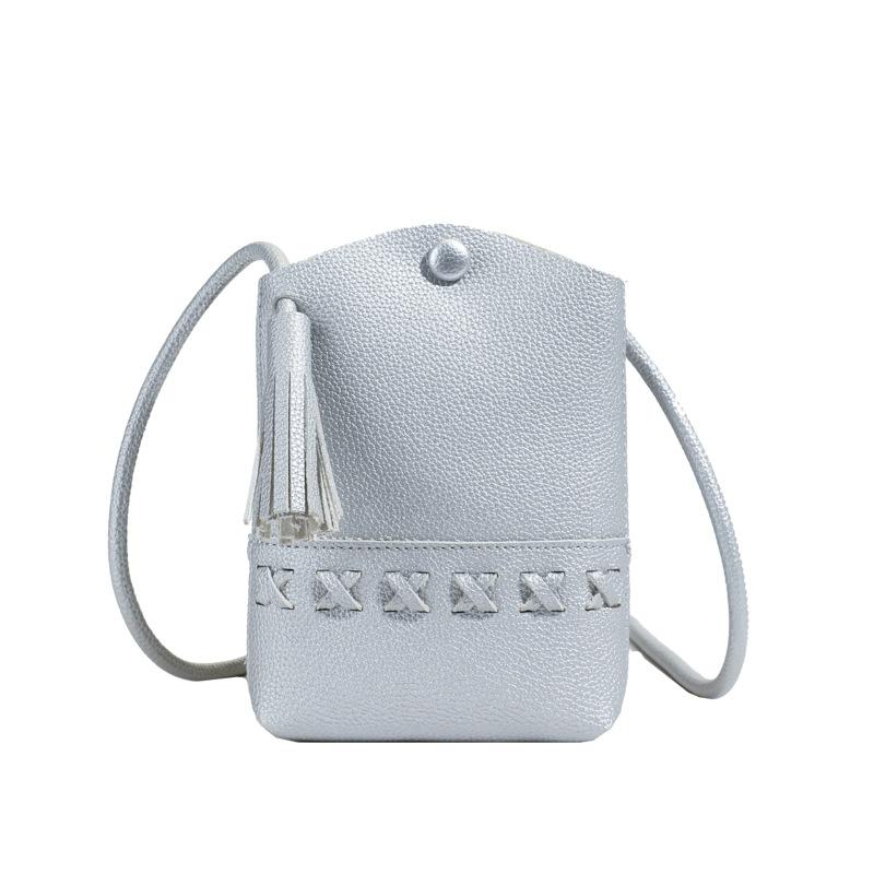 Single-shoulder Commuting Small Square Bag A Niche Design Fashionable and Simple Fringed Crossbody Bag