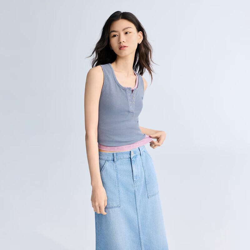 GAP Women's Logo Embroidered Rib Knit Henley Vest