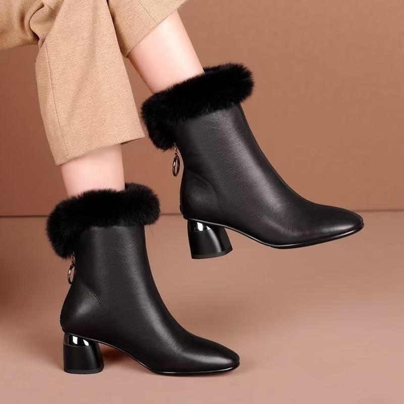 Autumn and Winter New Retro Thick Heel Martin Boots Women's Hairy Mouth Warm Fashion Boots Medium Plush Boots Women