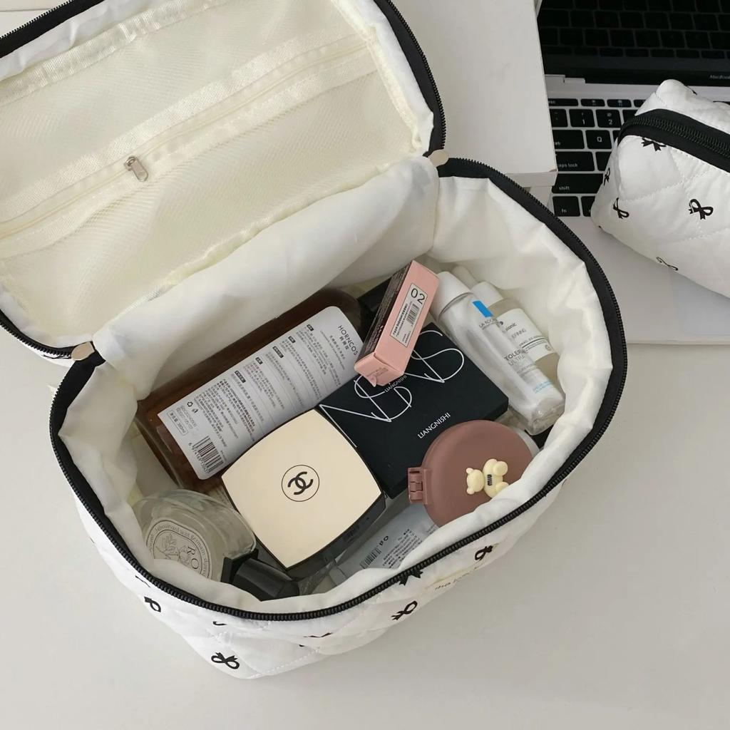 Geantă de machiaj pentru femei, model Cherry, geantă portabilă, drăguță, pentru cosmetice, toaletă, depozitare, geantă de mână din bumbac matlasată cu fermoar