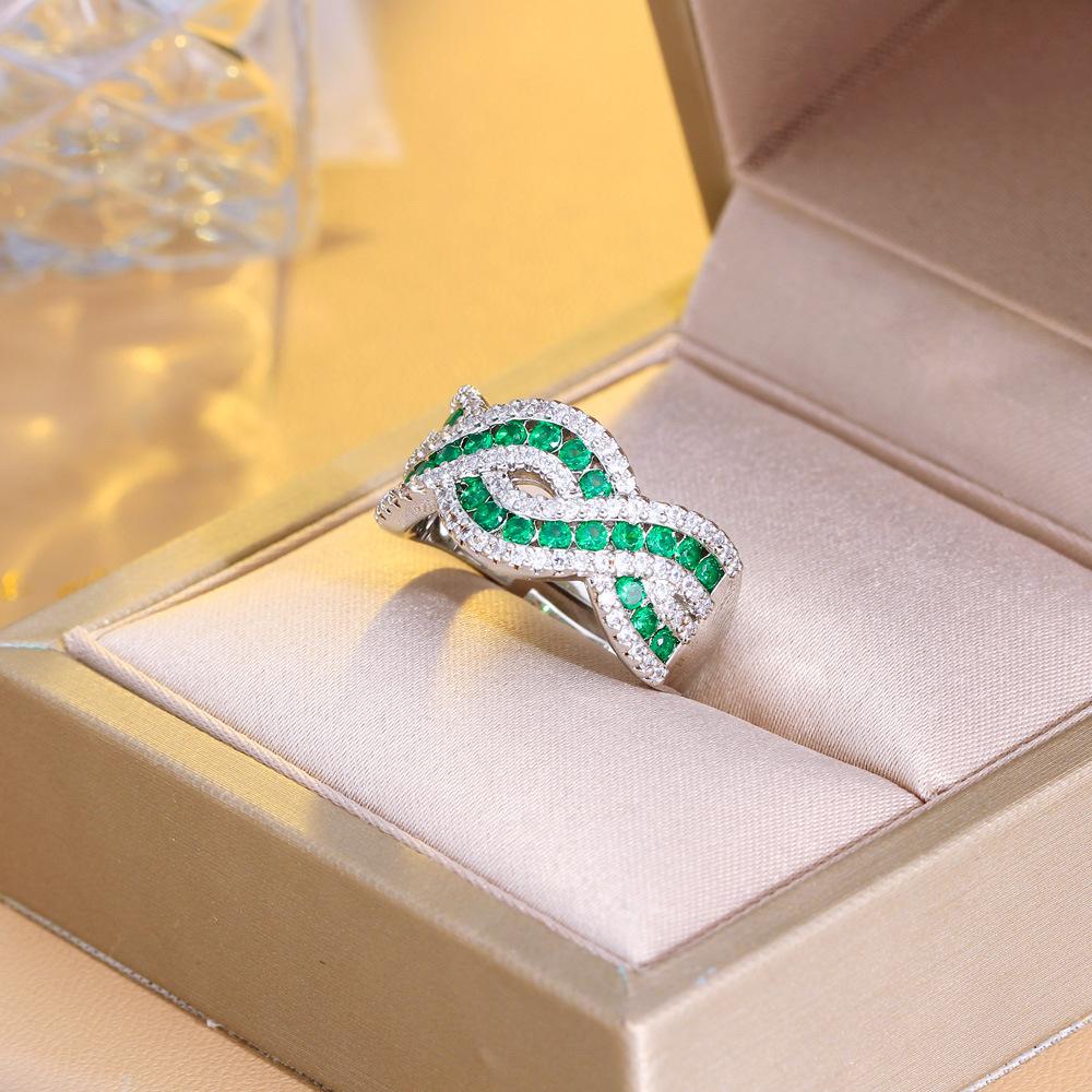 

Light Luxury Bright Sparkling Diamond Ruby Ring, Three-Dimensional Cross Full Diamond Open Ring, Personalized Ring, Hand Jewelry. зелёный