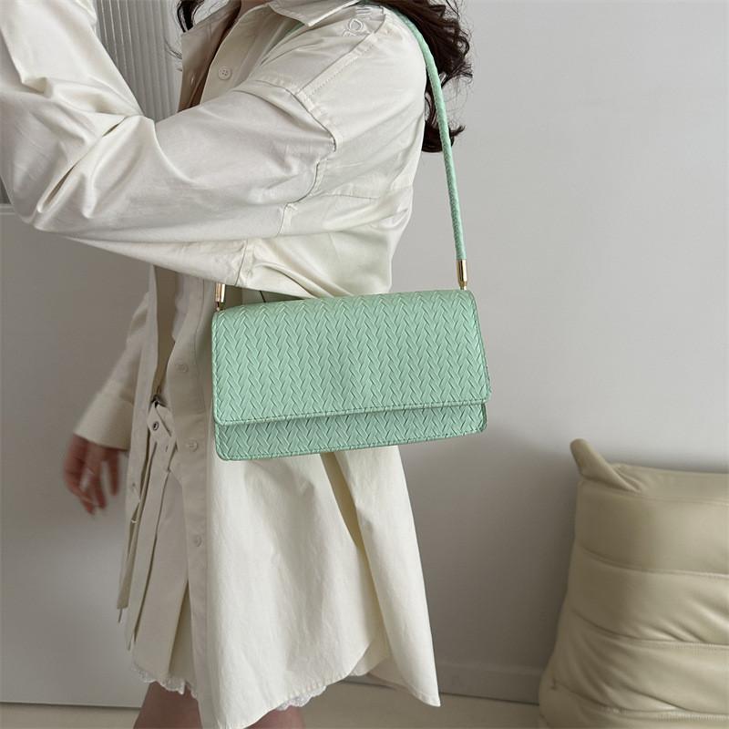 New Vintage Shoulder Bag Popular This Summer 2024 Retro Chic Handbag For Women