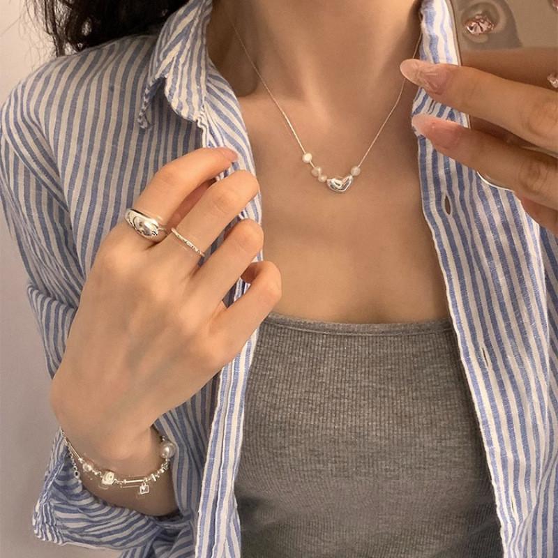 Copper Trendsetting Highend Finger Ring For Women With Minimalist Charm Design And