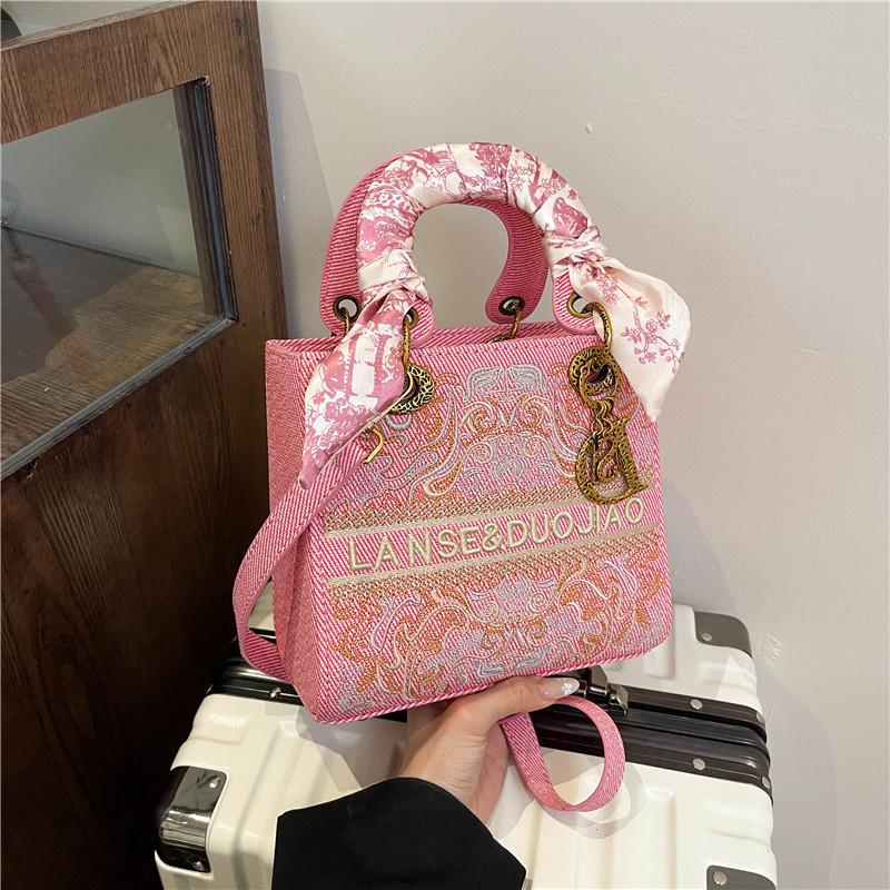 New Fashion Heavy Industry Silk Scarf Embroidery Bag Portable Shoulder Crossbody Trendy Women's Bag
