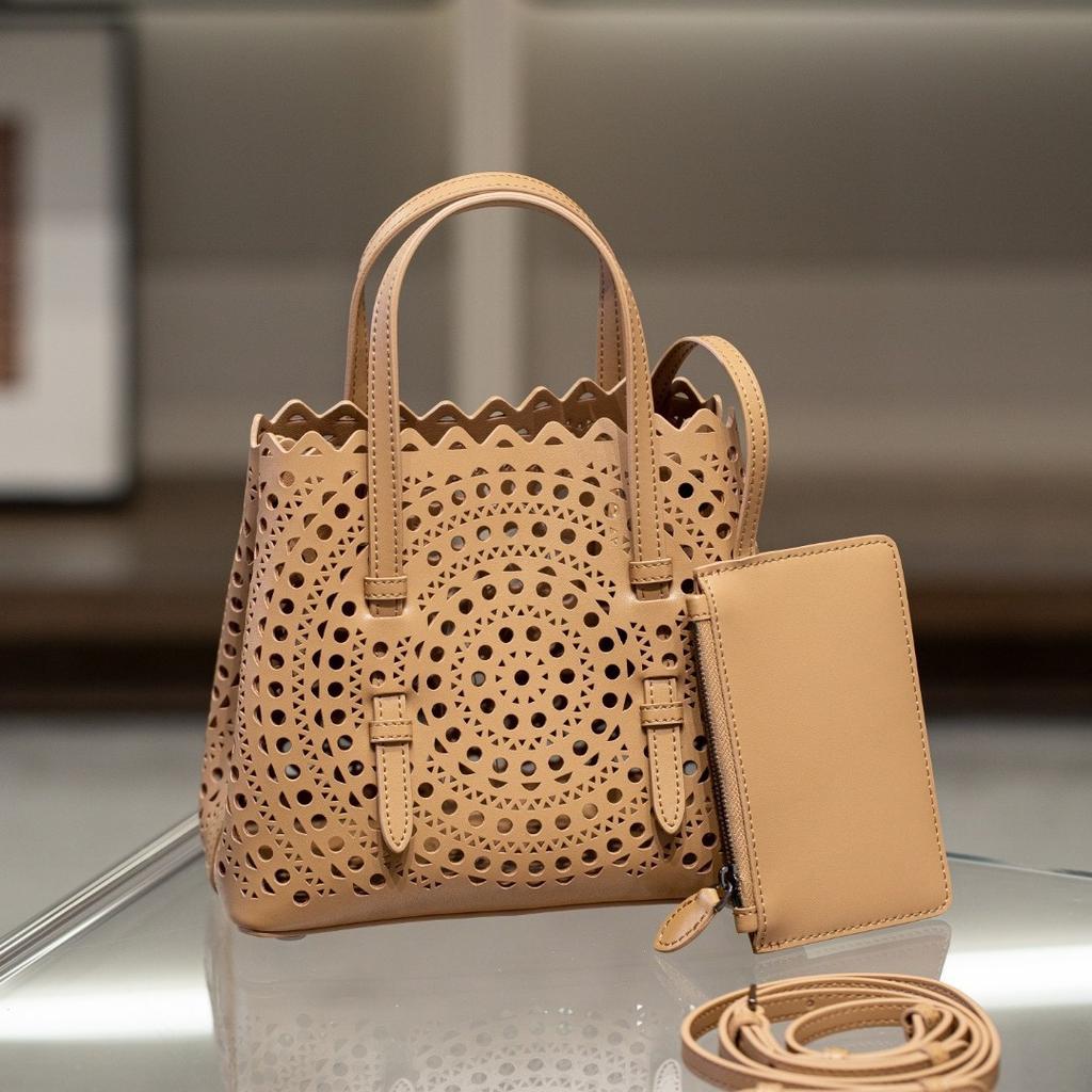 2025 New Arrival Small Cowhide Medium-sized Single Leather Strap Cross-body Bag With Adjustable Shoulder Strap Womens Bag