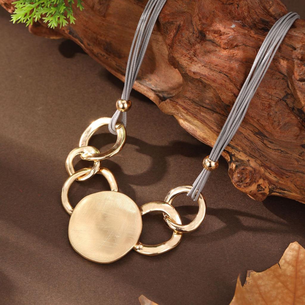 New Brushed Irregular Round Leather Rope Magnetic Attraction Necklace, Women's Exaggerated Geometric Brushed Round Neck Chain