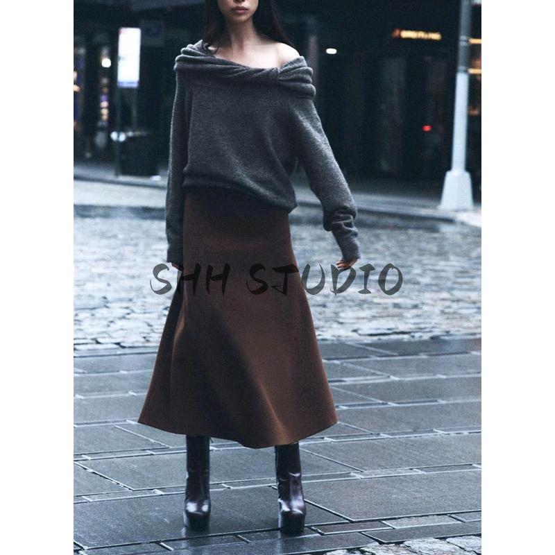 Spring New Women's Clothing Loose and Idle Asymmetrical Twist Straight Collar Long Sleeves Shoulder-Baring Sweater 3653118