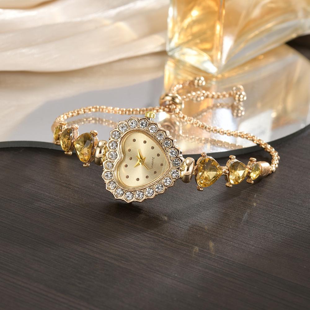 

Елегантний кварцовий наручний годинник у формі серця з браслетом, інкрустованим діамантами - Стильний жіночий модний годинник золотий