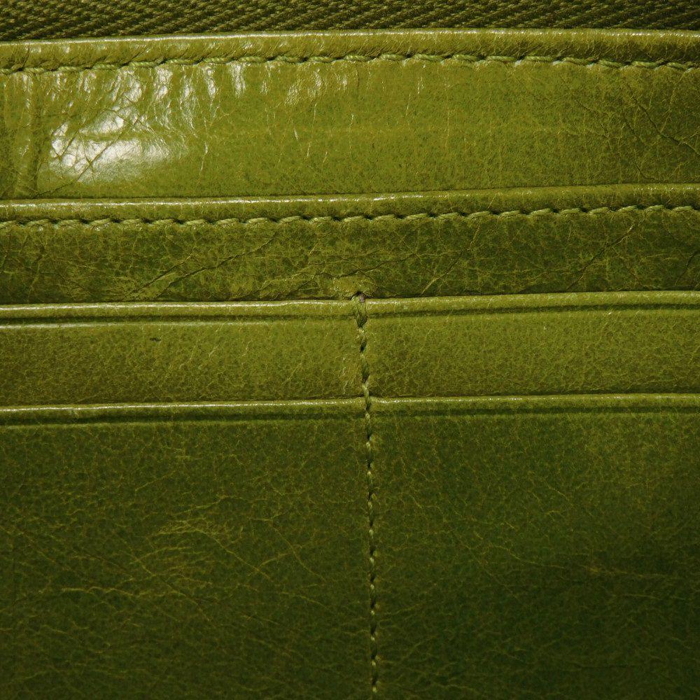 Used Matelasse Zip Around Wallet (12166) with wrinkled L-shaped zipper (5M1183 7940) Logo Metal Light Green Women's