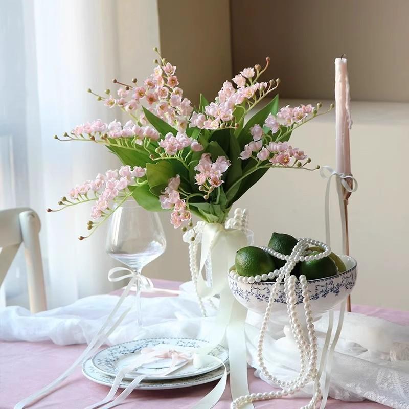 Lily of The Valley Simulation Flower, Hand-held Flower, Bouquet, Wind Chime Fake Flower, Table Flower Arrangement, Silk Flower, Coffee Table Ornament