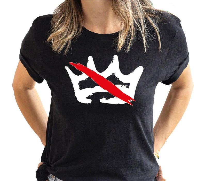 

No Kings in America T-Shirt | Anti-Trump Anti-MAGA Political Protest Tee Unisex T-Shirt S