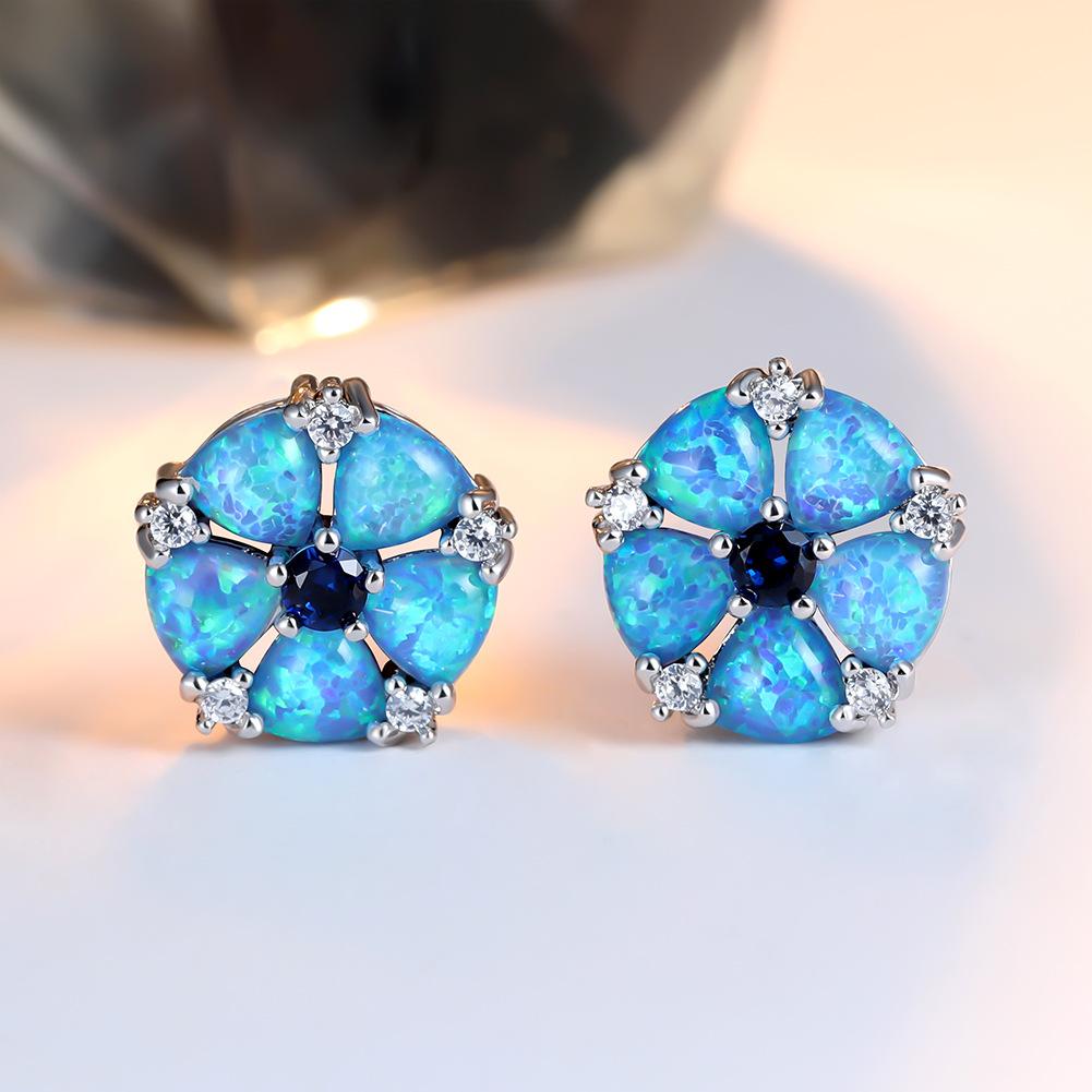 Japanese and Korean Version of New Diamond Studded Flower Earrings for Women Simple Temperament Personality Versatile Earrings and Earrings