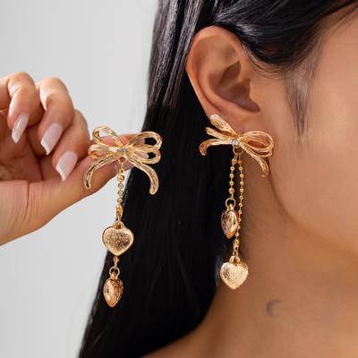 Ohrringe Temperament lang herzförmig gefranst Ohrschmuck, kreative vielseitige Schleifenstecker Ohrringe Damen