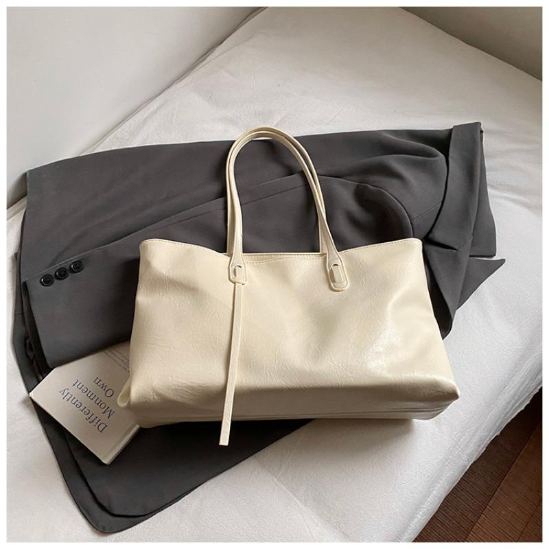 Large-capacity commuter tote bag, summer new fashion trendy temperament shoulder bag, high-value underarm bag