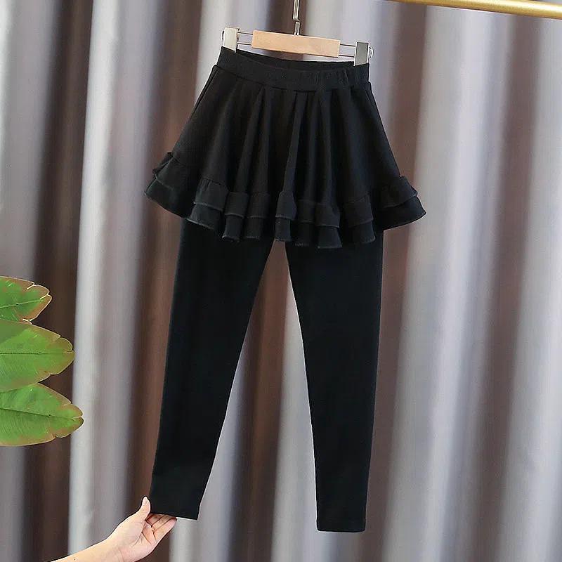 

Стильные бархатные леггинсы с юбкой для девочек: Утолщенная модель из двух частей для осени/зимы — идеально подходит для модных детей среднего и старшего возраста. 140 cm