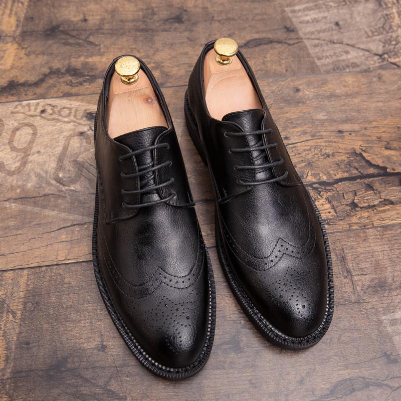 Dress shoes Man Retro Casual Business Oxfords Leather Shoes For Men Wedding Formal Social Leather Brogues Shoe Male