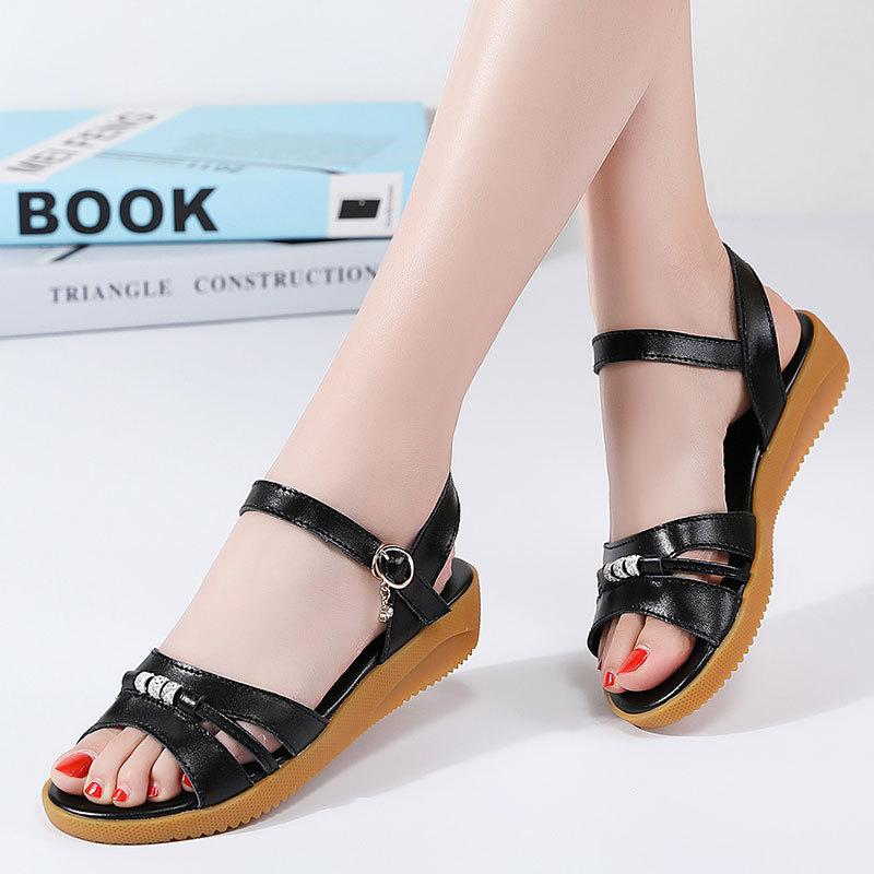 Women's sandals Mom sandals soft-soled casual flat-soled comfortable deodorant medium and old women's shoes breathable